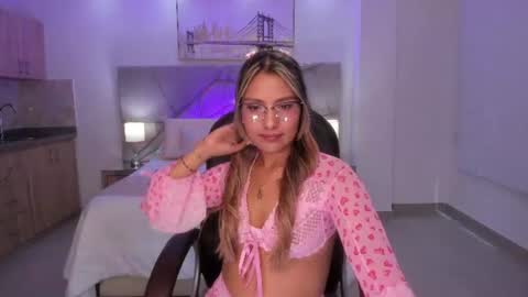 asura_love online show from 19, 6, 2026