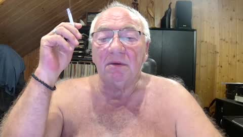Snapshot of asusandy chatting on 7, 7, 2026 asusandy online show from 7, 7, 2026
