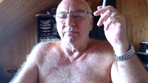 Snapshot of asusandy chatting on 18, 7, 2026 asusandy online show from 18, 7, 2026