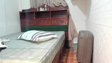 Snapshot of asuzaka27 chatting on 6, 12, 2024 asuzaka27 online show from 6, 12, 2024