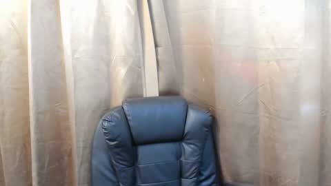 Snapshot of asuzaka27 chatting on 4, 2, 2025 asuzaka27 online show from 4, 2, 2025