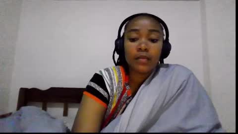 Snapshot of atara_seren chatting on 24, 4, 2026 atara_seren online show from 24, 4, 2026