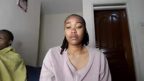 Snapshot of atara_seren chatting on 14, 5, 2026 atara_seren online show from 14, 5, 2026