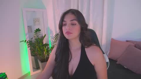 atena676 online show from 5, 11, 2025