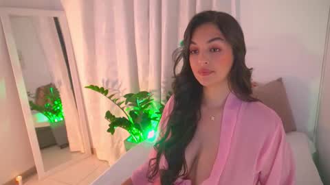 Snapshot of atena676 chatting on 5, 3, 2026 atena676 online show from 5, 3, 2026