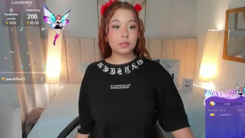 Snapshot of atena_cuteee chatting on 12, 3, 2025 sofia online show from 12, 3, 2025