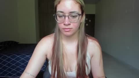 atenas online show from 16, 2, 2025