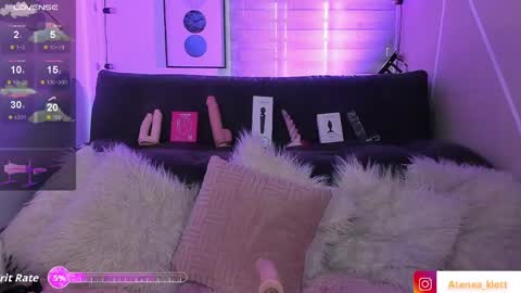 Snapshot of atenea_klett_ chatting on 13, 4, 2026 ATENEA online show from 13, 4, 2026