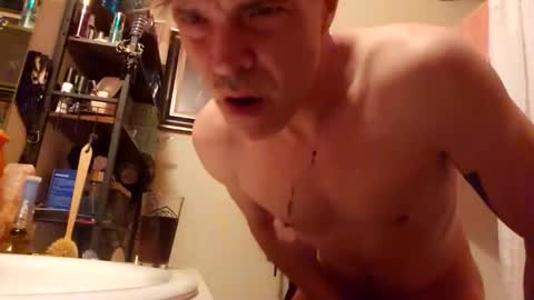 Snapshot of athandrew chatting on 6, 4, 2026 jonnyandrew online show from 6, 4, 2026