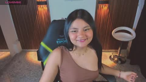 Snapshot of athena_snaw chatting on 12, 5, 2026 athena_snaw online show from 12, 5, 2026