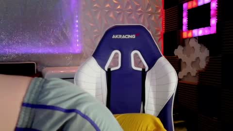 Snapshot of athenaautumn chatting on 13, 4, 2026 Athena Autumn online show from 13, 4, 2026