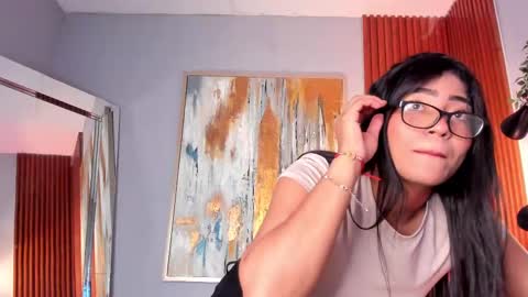 Thiana online show from 20, 1, 2025
