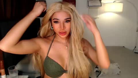 Snapshot of athisamore chatting on 20, 1, 2025 athisamore online show from 20, 1, 2025