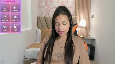 Snapshot of atiena_ chatting on 14, 4, 2026 Atiena online show from 14, 4, 2026