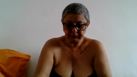 Snapshot of atikaarea chatting on 8, 7, 2026 atikaarea online show from 8, 7, 2026
