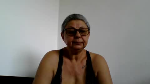 Snapshot of atikaarea chatting on 18, 7, 2026 atikaarea online show from 18, 7, 2026