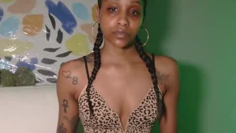 Snapshot of atirahcali chatting on 2, 4, 2026 AtirahCali online show from 2, 4, 2026