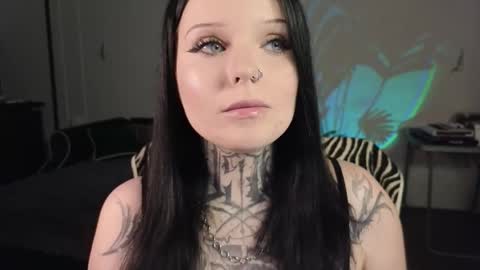 online every day between 10am-23pm online show from 5, 11, 2025