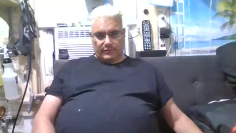 Snapshot of atr2424293280 chatting on 6, 11, 2025 A online show from 6, 11, 2025