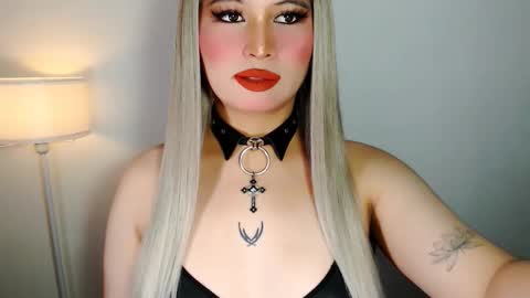 Snapshot of audreyholloway chatting on 20, 3, 2026 Audrey online show from 20, 3, 2026