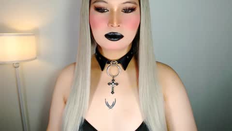 Snapshot of audreyholloway chatting on 21, 3, 2026 Audrey online show from 21, 3, 2026