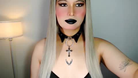 Snapshot of audreyholloway chatting on 25, 3, 2026 Audrey online show from 25, 3, 2026