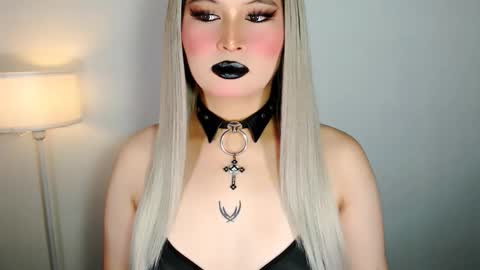 Snapshot of audreyholloway chatting on 27, 3, 2026 Audrey online show from 27, 3, 2026