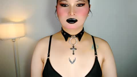 Snapshot of audreyholloway chatting on 24, 4, 2026 Audrey online show from 24, 4, 2026