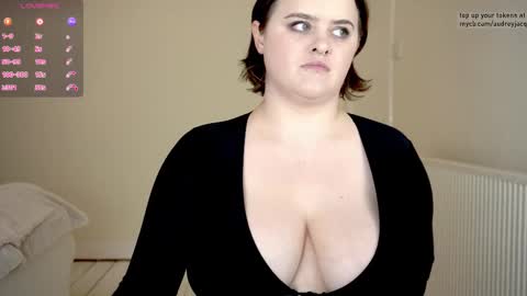 Audrey Jacq online show from 18, 10, 2025