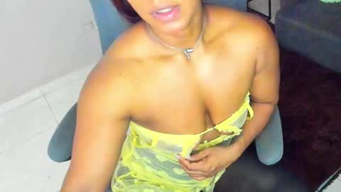 Snapshot of audry_montero1 chatting on 2, 10, 2025 Audry online show from 2, 10, 2025