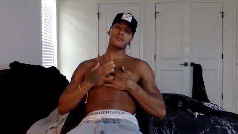 Snapshot of augiexrated chatting on 4, 4, 2026 augiexrated online show from 4, 4, 2026