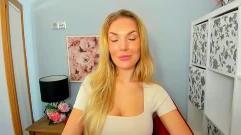 AulloraSensual online show from 2, 12, 2024