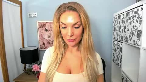 AulloraSensual online show from 7, 12, 2024