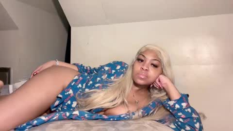 Snapshot of aunyxxx chatting on 12, 2, 2025 aunyxxx online show from 12, 2, 2025
