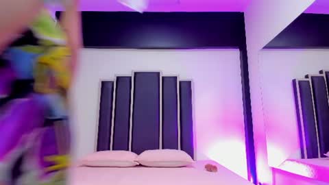 aura_baker online show from 13, 6, 2026
