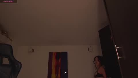 Snapshot of aura_sensual chatting on 27, 2, 2025 . online show from 27, 2, 2025