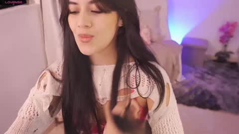 Snapshot of aura_sensual chatting on 4, 10, 2025 . online show from 4, 10, 2025