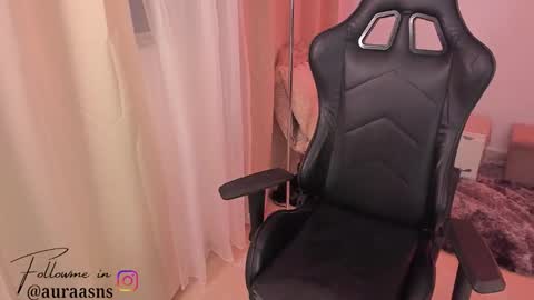 Snapshot of aura_sensual chatting on 3, 2, 2026 . online show from 3, 2, 2026