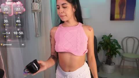 Snapshot of aura_sensual chatting on 14, 5, 2026 . online show from 14, 5, 2026