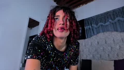 Aura online show from 6, 7, 2026