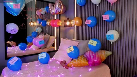 Aura online show from 7, 2, 2025