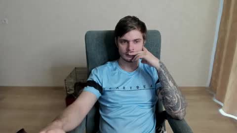 Snapshot of aurelius_x1 chatting on 28, 4, 2026 Maks online show from 28, 4, 2026