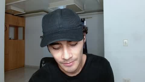 Snapshot of aureliv1 chatting on 15, 4, 2026 Aureliano online show from 15, 4, 2026