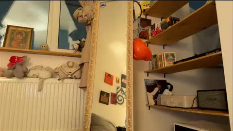 Snapshot of auriktrix chatting on 24, 3, 2026 AURIKA OR AURA online show from 24, 3, 2026