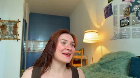 Snapshot of auriktrix chatting on 22, 4, 2026 AURIKA OR AURA online show from 22, 4, 2026