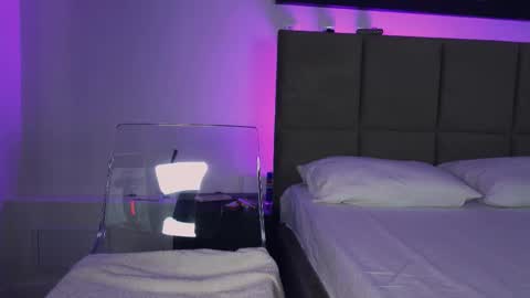 Aurora online show from 2, 2, 2026