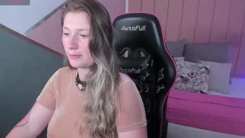 Snapshot of aurora_cold chatting on 22, 1, 2025 Aurora Cold online show from 22, 1, 2025