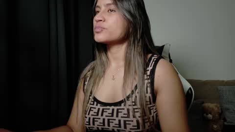 Snapshot of aurora_collins08 chatting on 6, 4, 2026 aurora_collins08 online show from 6, 4, 2026