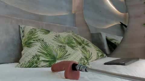 Snapshot of aurora_cruz chatting on 18, 4, 2026 aurora_cruz online show from 18, 4, 2026