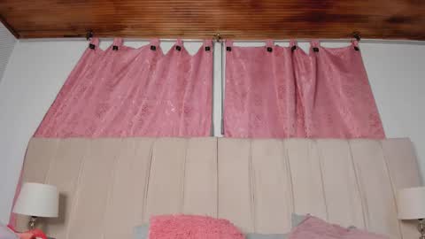 aurora_divine online show from 11, 3, 2025